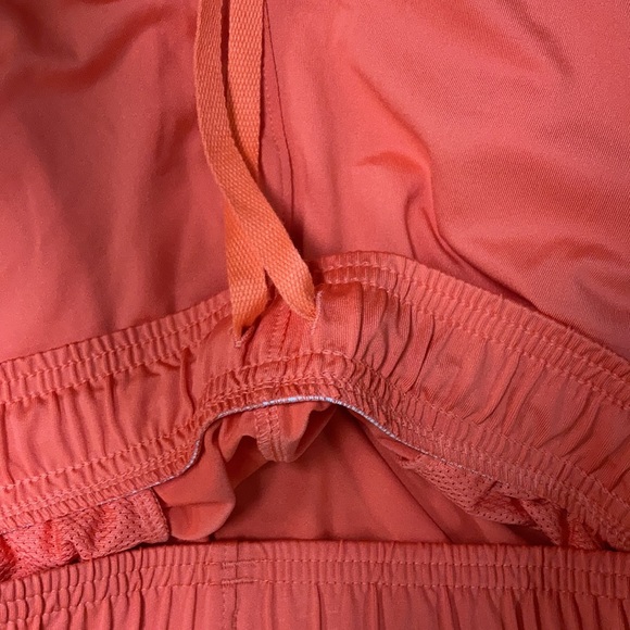 Under Armour Athletic Shorts - Picture 3 of 3